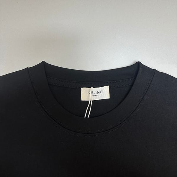 確保済みセリーヌ 偽物 レギュラー コッンジャージー Tシャツ ブラック Cej26062